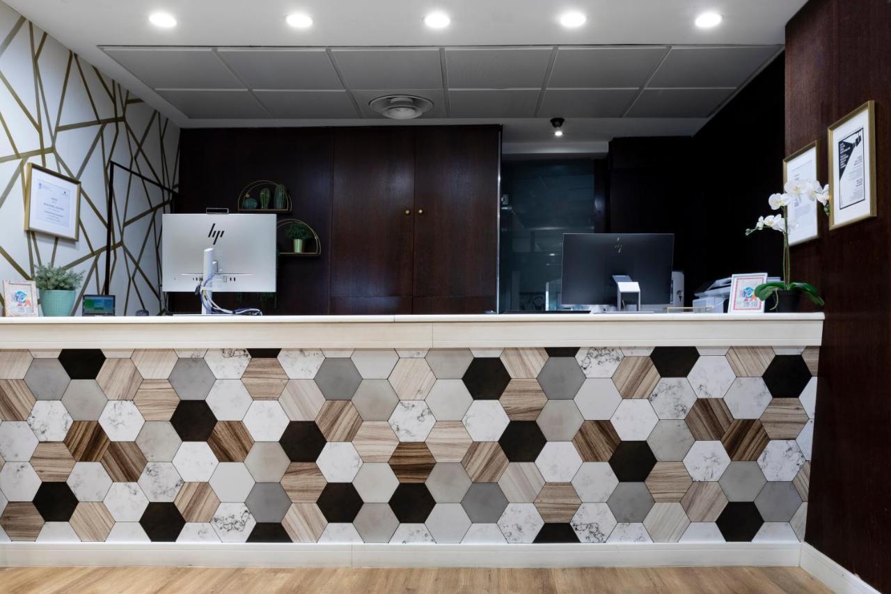 Petit Palace Cliper-Gran Via Мадрид Екстериор снимка