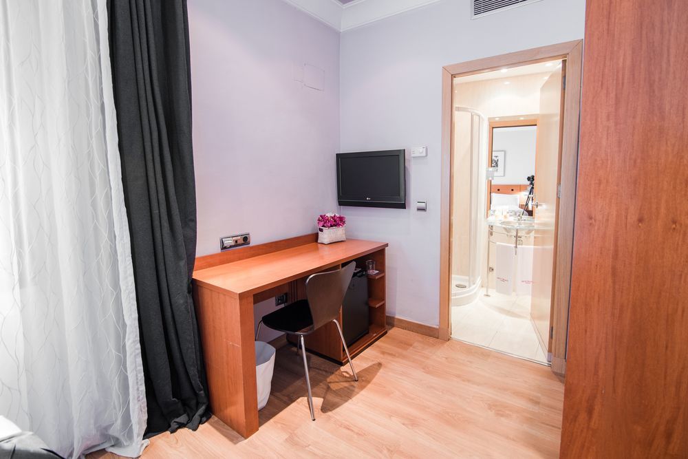 Petit Palace Cliper-Gran Via Мадрид Екстериор снимка